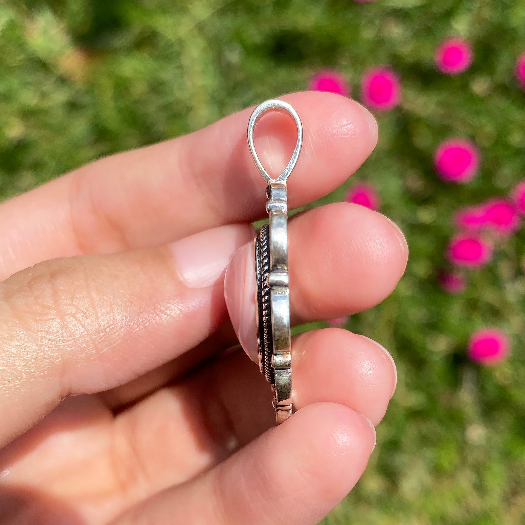 Heart Rose Conch Shell Pendant