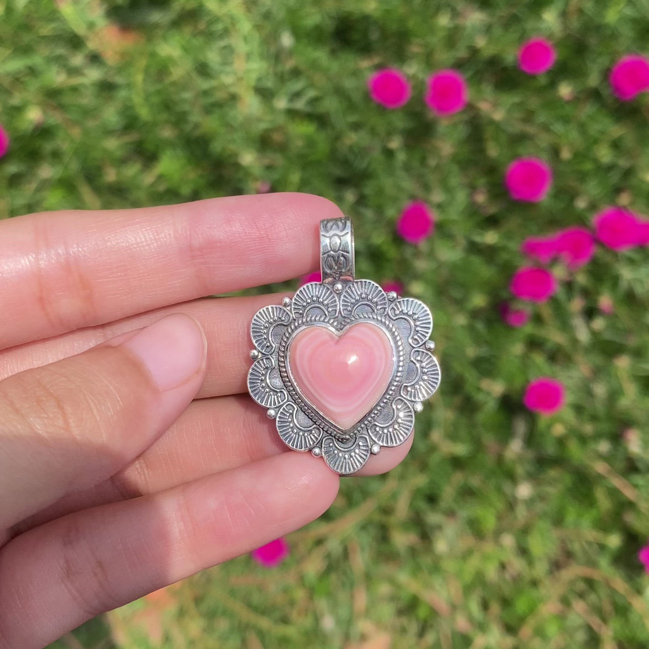 Heart Rose Conch Shell Pendant